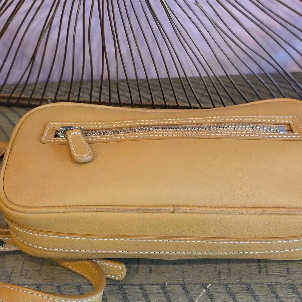 Coach  VINTAGE Baguette Camera Bag #9589